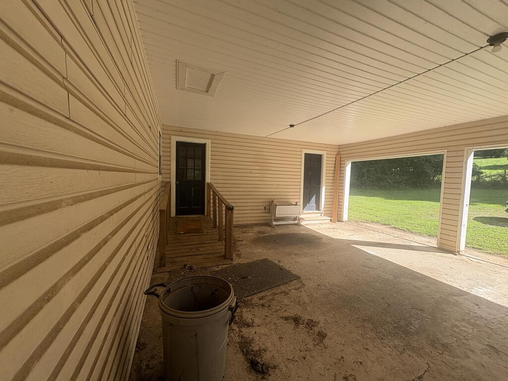 6090 Murphy Hwy Property Photo 16