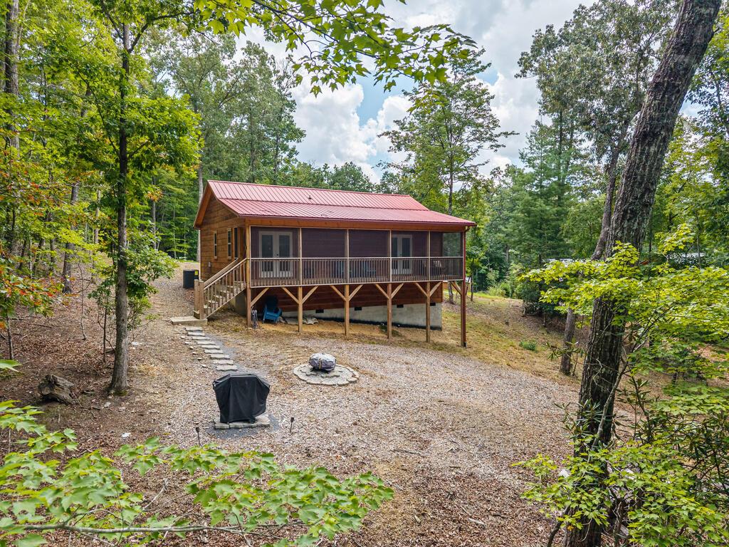 26 Carrolls Ridge Property Photo 1