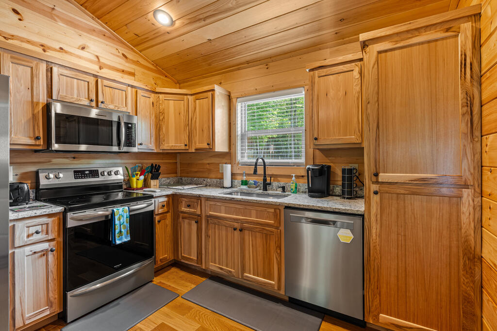 26 Carrolls Ridge Property Photo 11