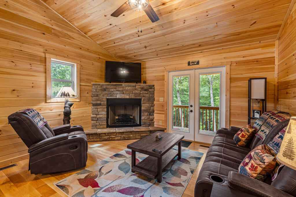 26 Carrolls Ridge Property Photo 12