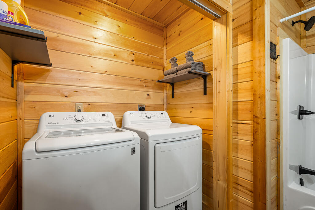 26 Carrolls Ridge Property Photo 17