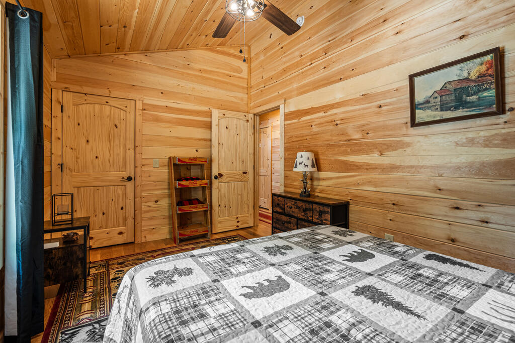 26 Carrolls Ridge Property Photo 19