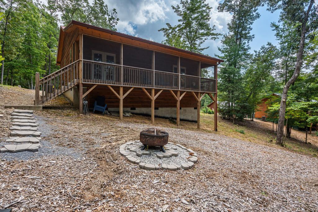 26 Carrolls Ridge Property Photo 28