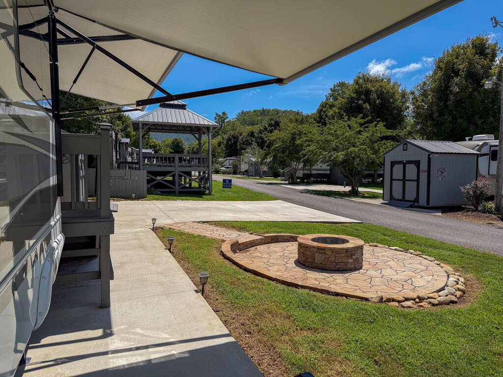 132 Heavenly Drive Property Photo 4