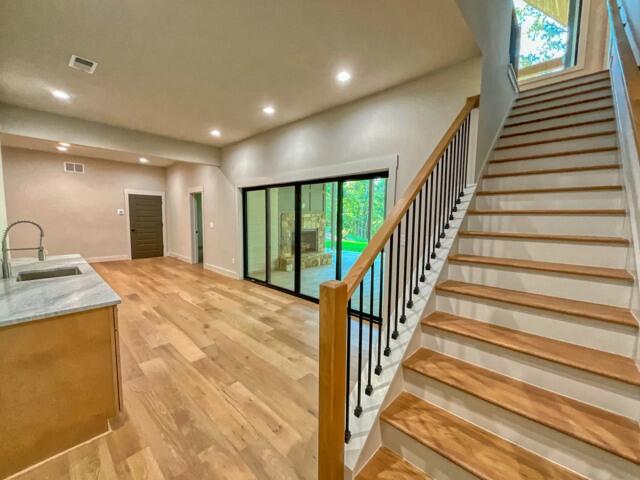 302 Lower Creek Trail Property Photo 15