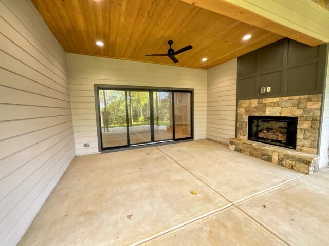 302 Lower Creek Trail Property Photo 28