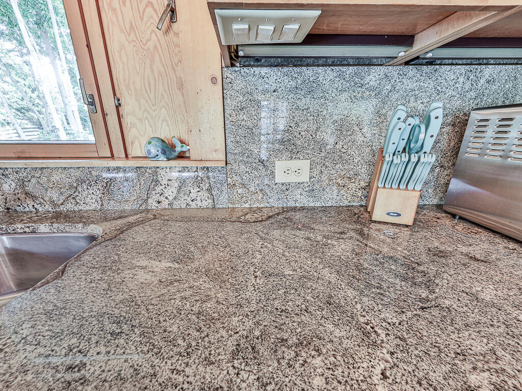 201 Mountainside Parkway Property Photo 18