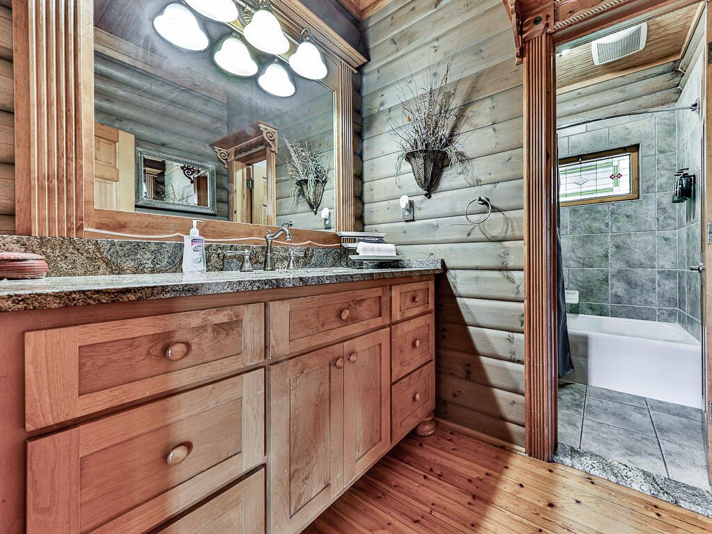 201 Mountainside Parkway Property Photo 29