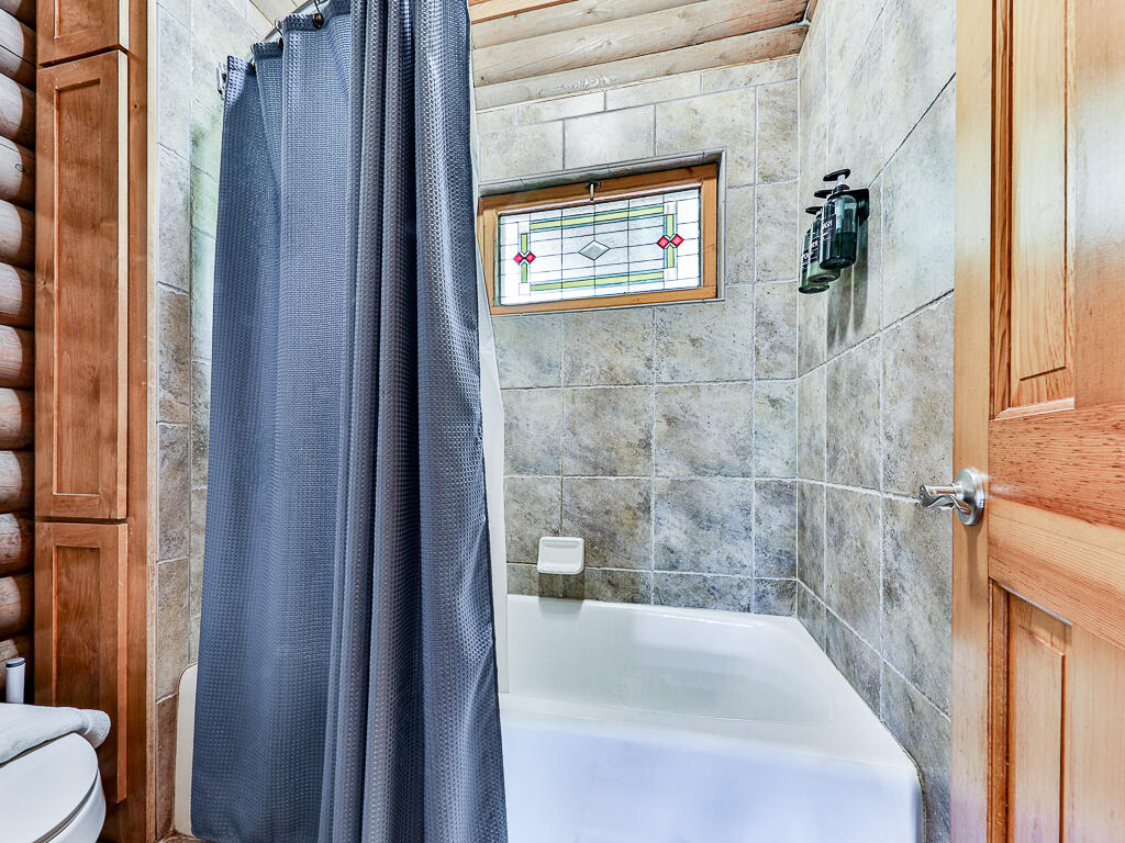 201 Mountainside Parkway Property Photo 30