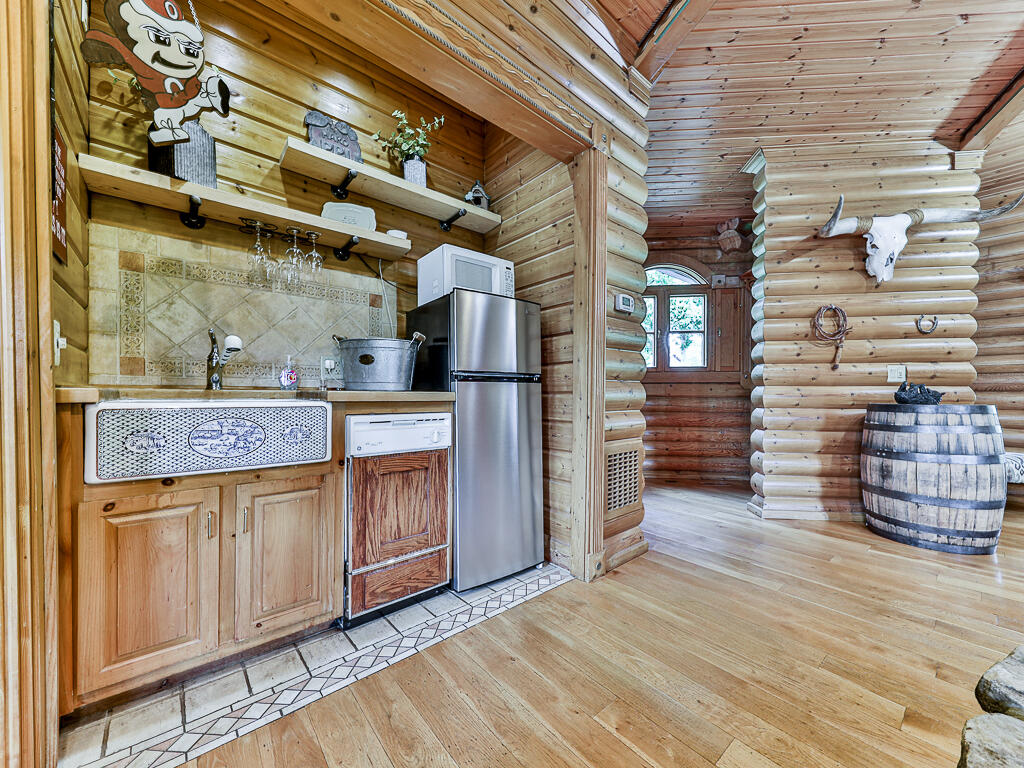 201 Mountainside Parkway Property Photo 45