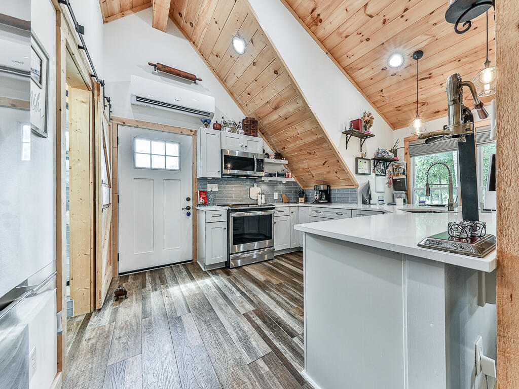 201 Mountainside Parkway Property Photo 100