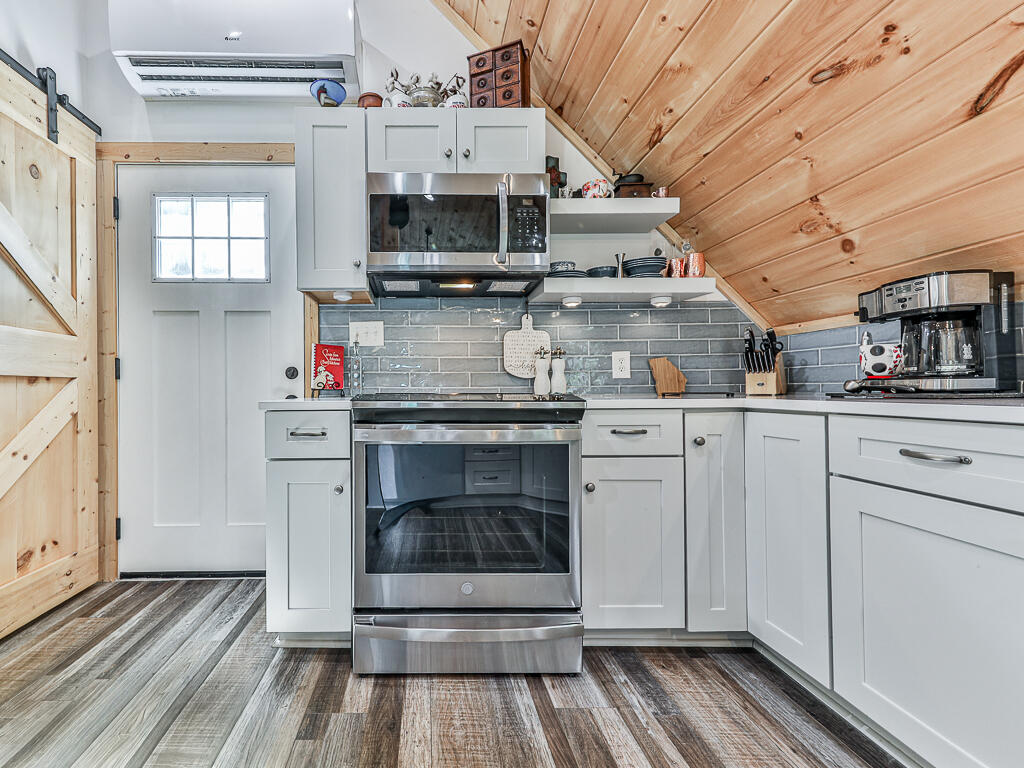 201 Mountainside Parkway Property Photo 101
