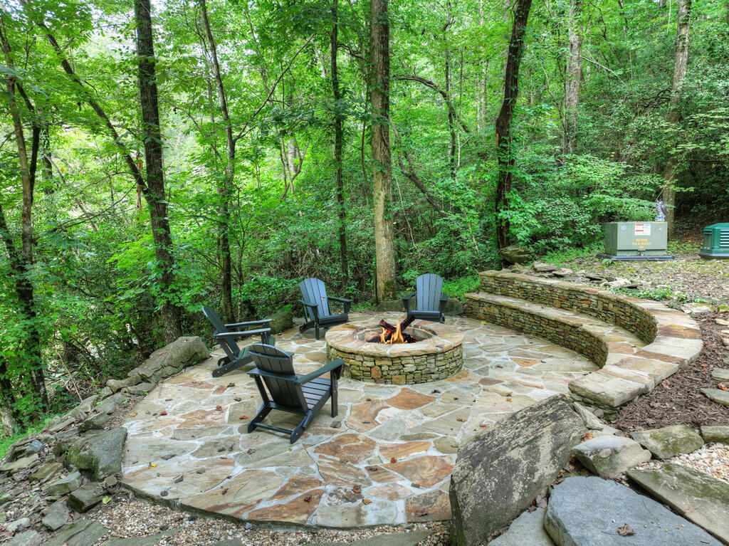 46 Private Drive Property Photo 73