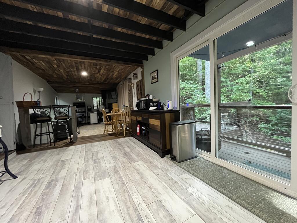 1543 Tipton Springs Road Property Photo 8