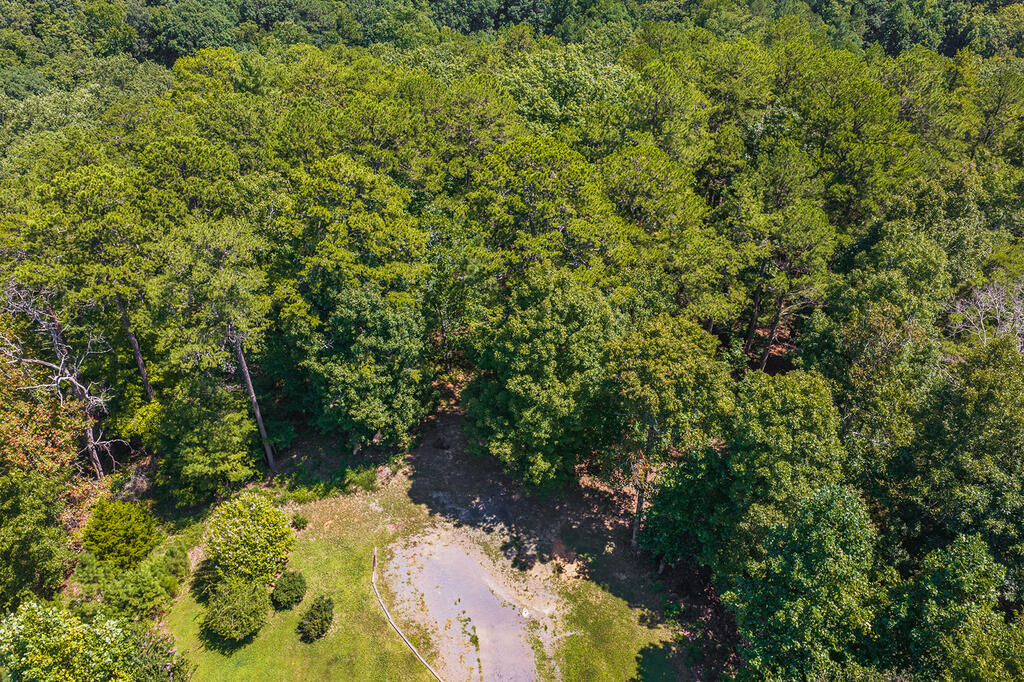694-695 Railey Ridge Property Photo 5