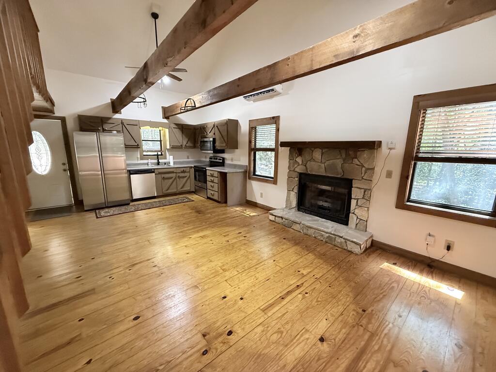 91 Hawks Nest Property Photo 5