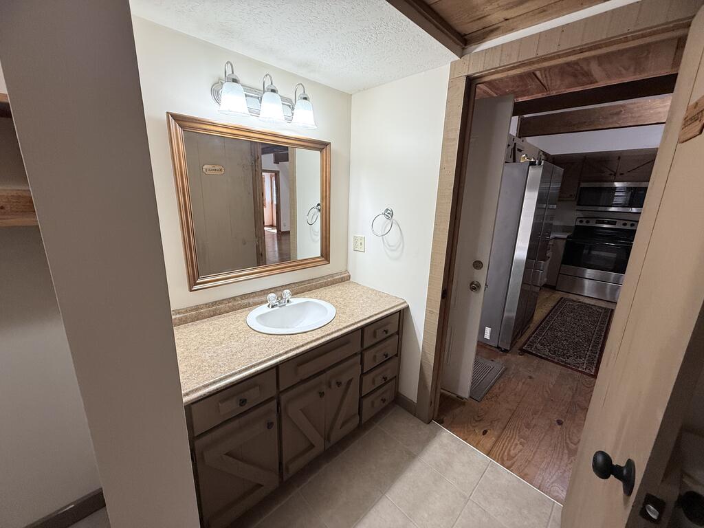 91 Hawks Nest Property Photo 8