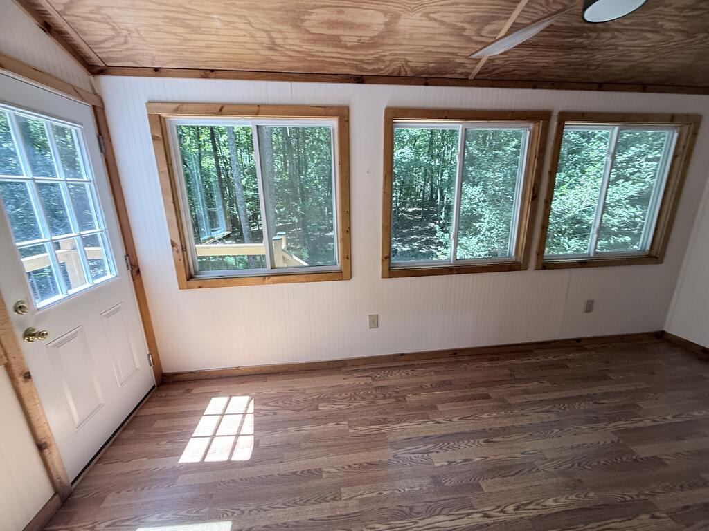 91 Hawks Nest Property Photo 13