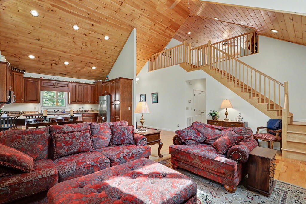 526 Mcdonald Road Property Photo 6