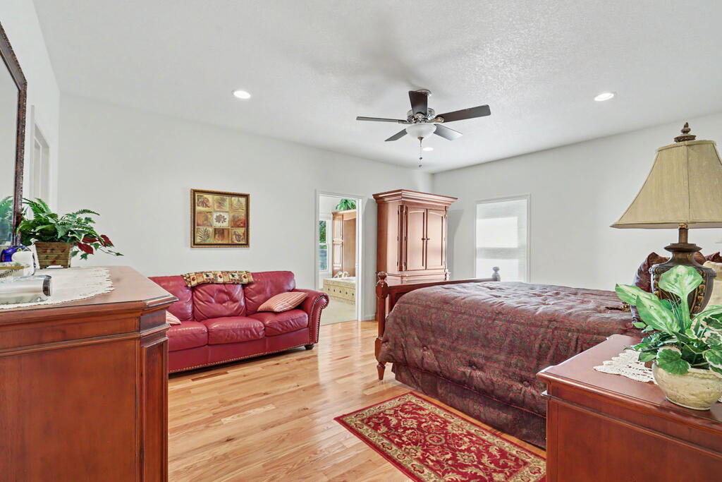 526 Mcdonald Road Property Photo 32