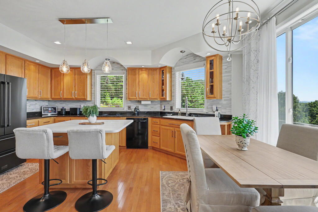 248 Sunset View Property Photo 17