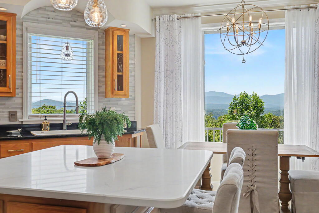 248 Sunset View Property Photo 18
