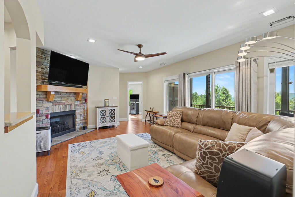 248 Sunset View Property Photo 40
