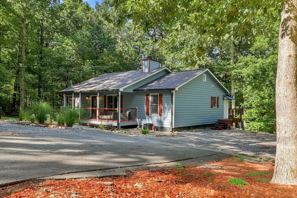 743 Timber Ridge Lane Property Photo 2