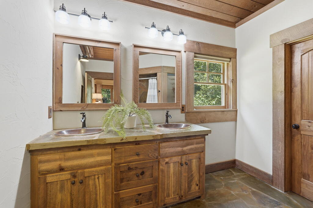 123 Merrimac Pointe Property Photo 28