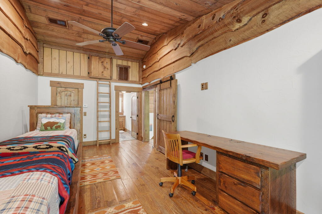 123 Merrimac Pointe Property Photo 32