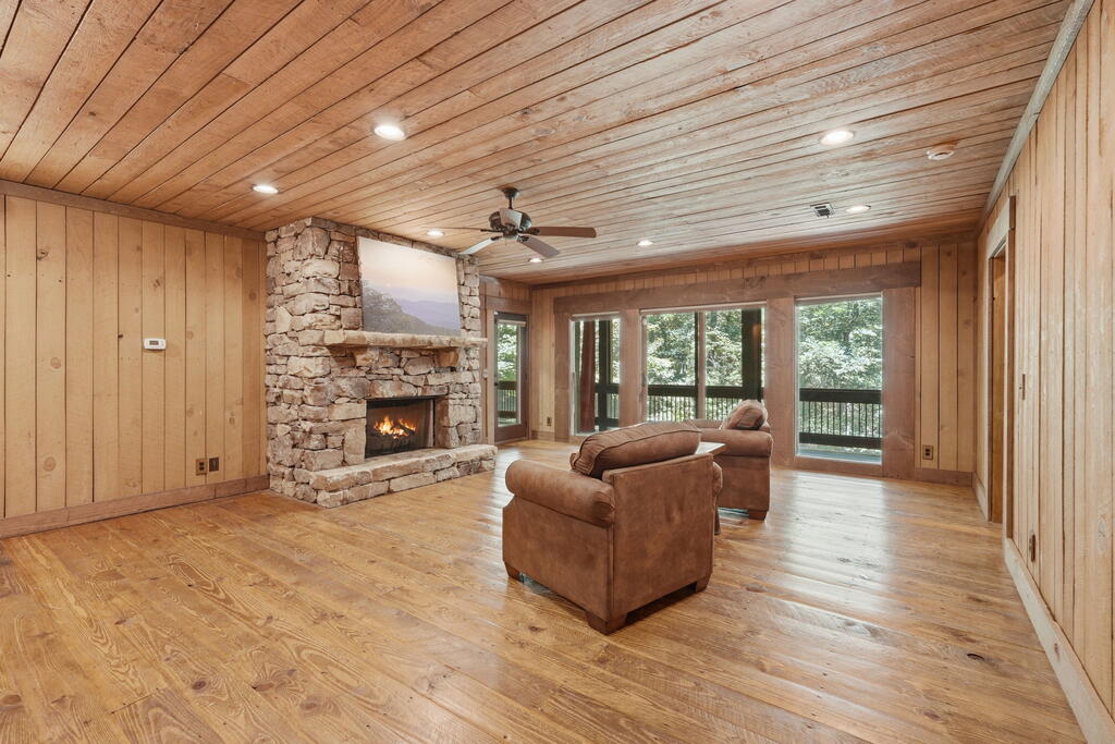 123 Merrimac Pointe Property Photo 35