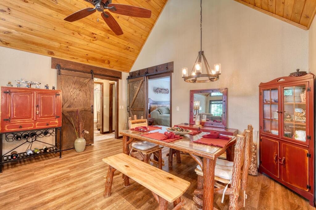2592 Caney Creek Road Property Photo 17
