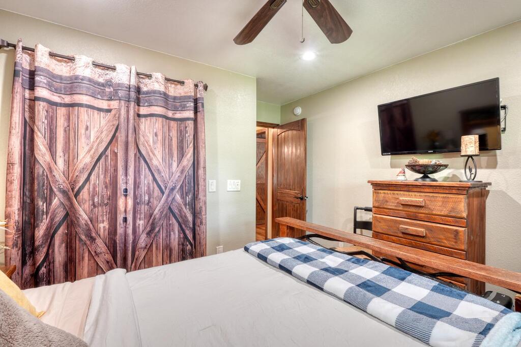 2592 Caney Creek Road Property Photo 26