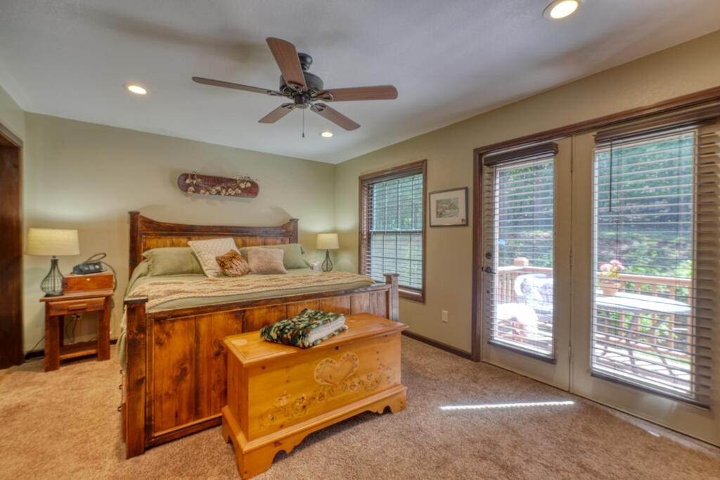 2592 Caney Creek Road Property Photo 31
