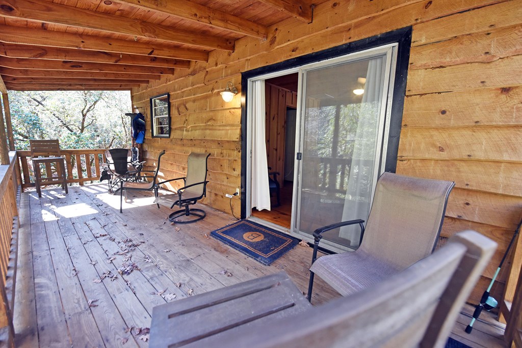 150 Donna Lee Lane Property Photo 7