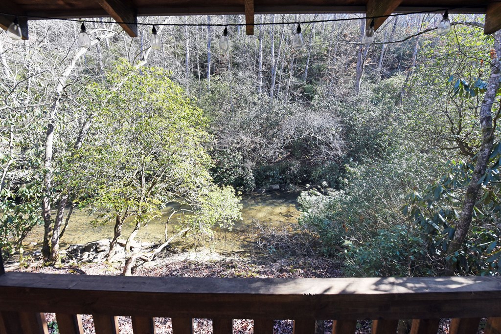 150 Donna Lee Lane Property Photo 13