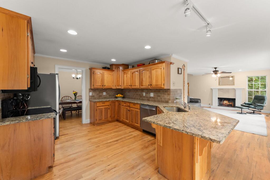 188 Marion Lane Property Photo 18