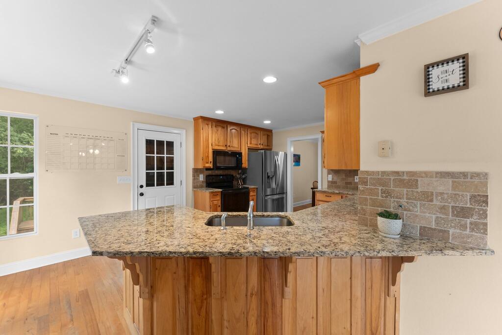 188 Marion Lane Property Photo 19
