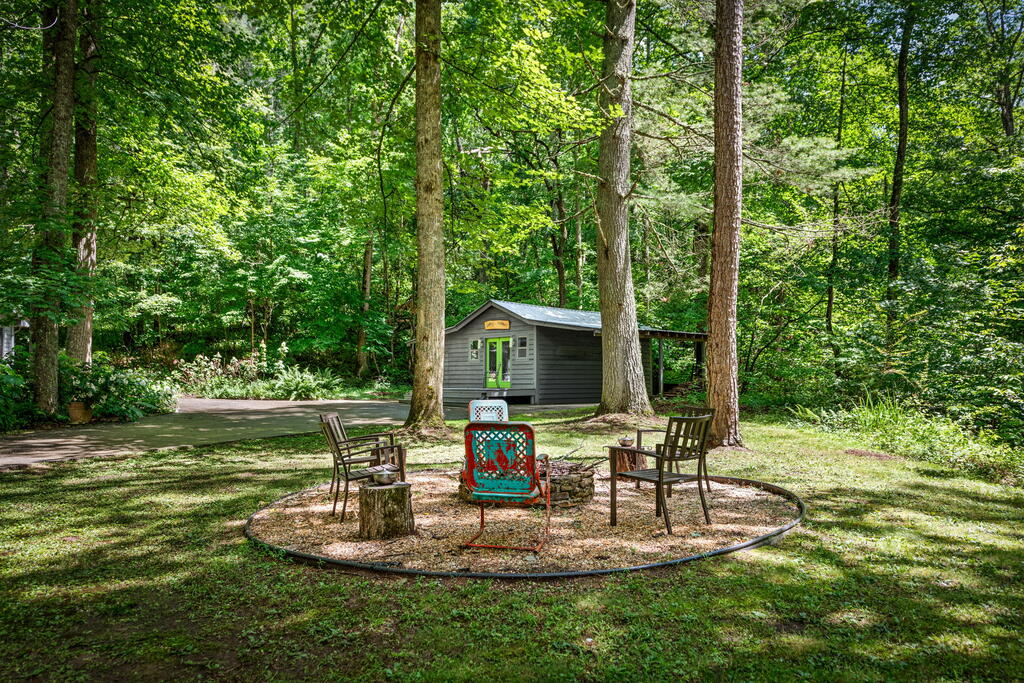 2977 Hwy 2 Property Photo 11