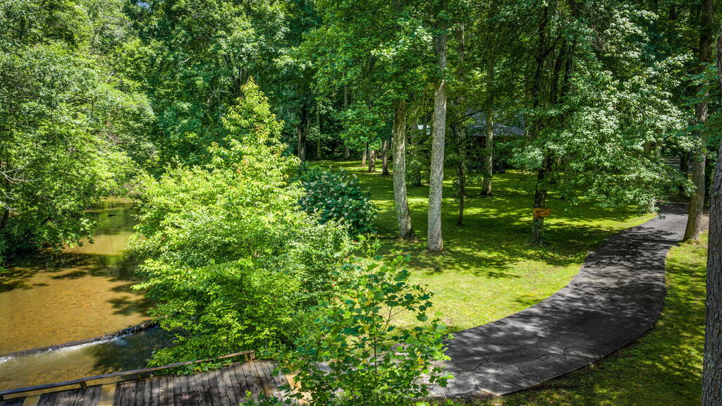 2977 Hwy 2 Property Photo 26