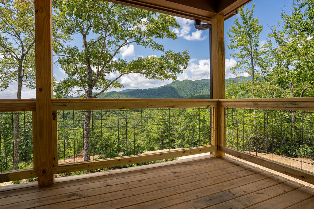 440 Marble Mountain Road Property Photo 4