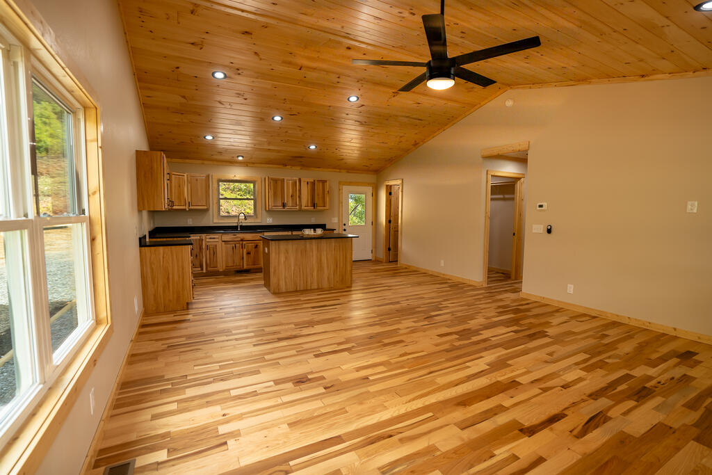 440 Marble Mountain Road Property Photo 10