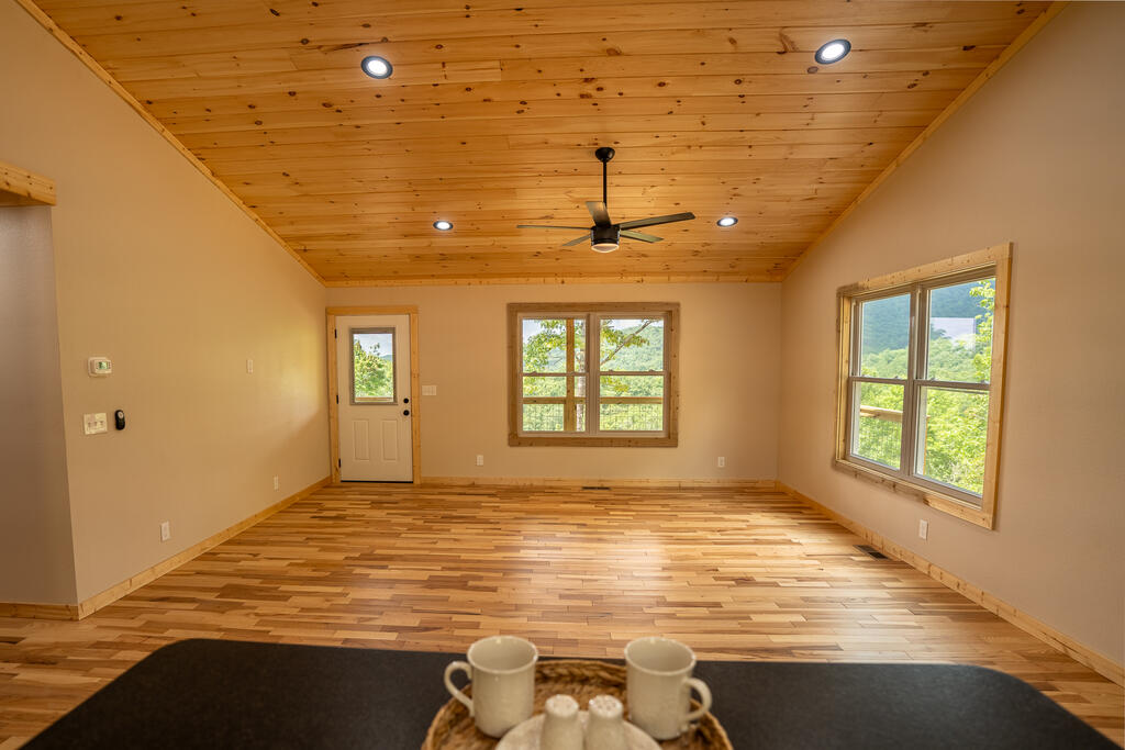 440 Marble Mountain Road Property Photo 11