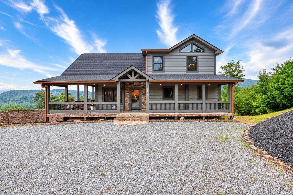 561 Deer Crest Road Property Photo 1
