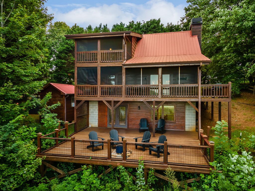 11 Amy Creek Property Photo 2