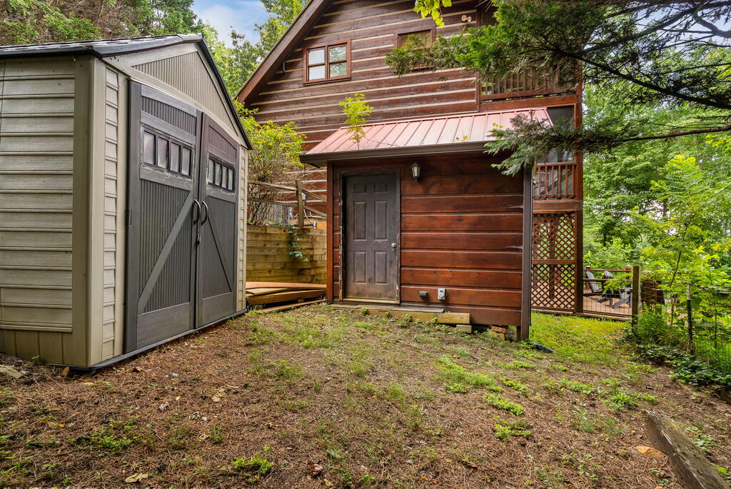 11 Amy Creek Property Photo 37