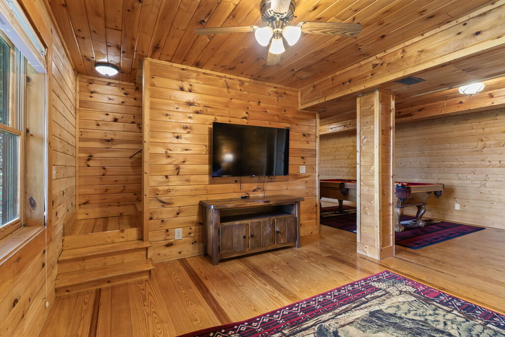 11 Amy Creek Property Photo 51