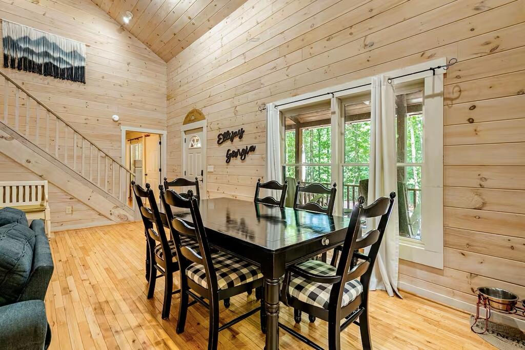32 Bear Court Property Photo 13