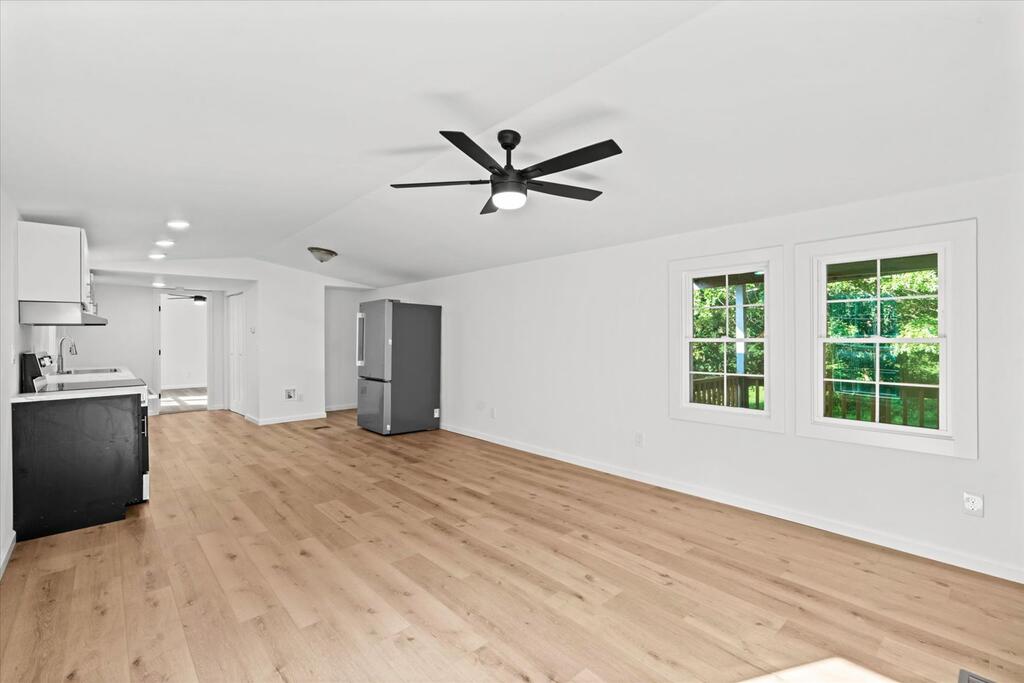 1237 North Pass Property Photo 5
