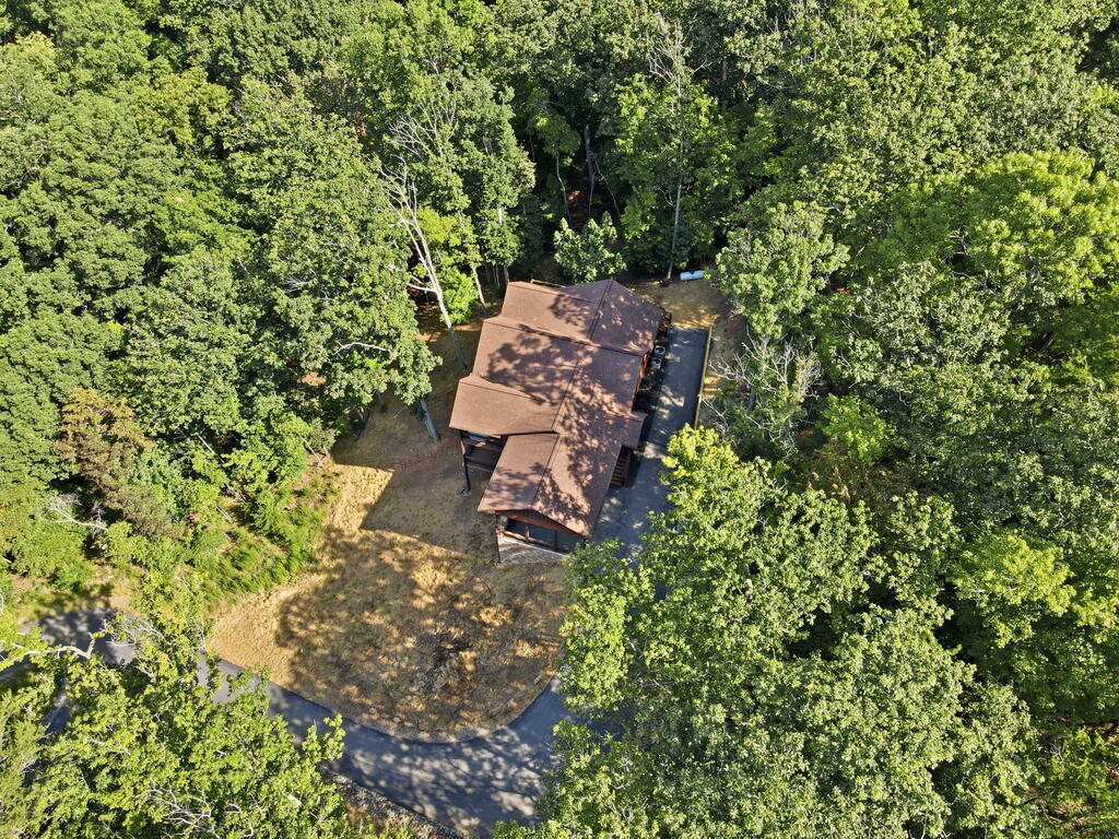 175 Stuart Drive Property Photo 6